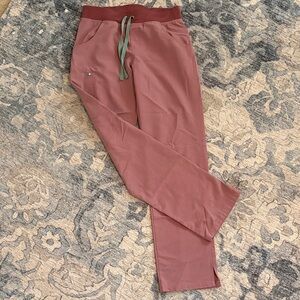 Figs Women’s MINERAL MAUVE LIMITED EDITION scrub pants